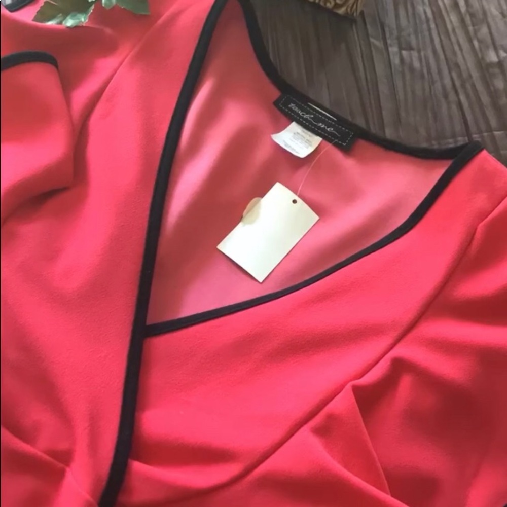 Touch me plunging neckline hot pink bodysuit - Picture 9 of 11